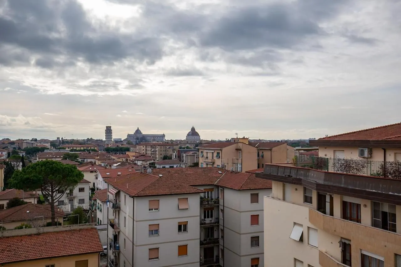 Pisa Bright Penthouse With Panoramic View公寓