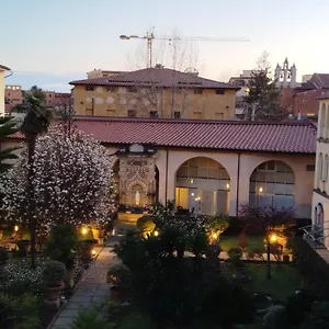Bed & Breakfast Casa Per Ferie Religiosa Figlie Di Nazareth, Pisa