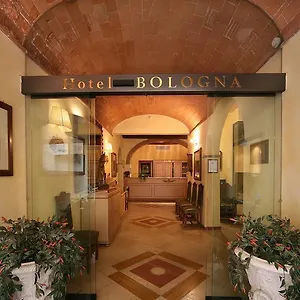 Szálloda Bologna, Pisa